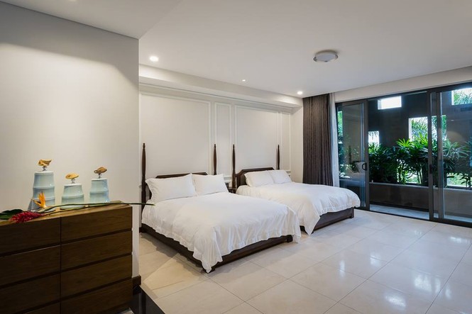 Biệt thự với mặt tiền xanh mướt, có bể bơi đẹp ngắm mãi không chán - ảnh 8