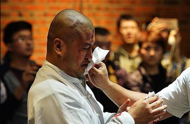 Thua thảm võ sĩ MMA, cao thủ Thái Cực Quyền đổ tại... giày - ảnh 3