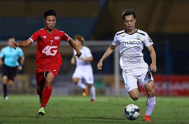 'Nội chiến' 2 đội bóng nhà bầu Hiển - ảnh 1