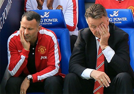 M.U thua ngược, Van Gaal cay đắng - ảnh 1