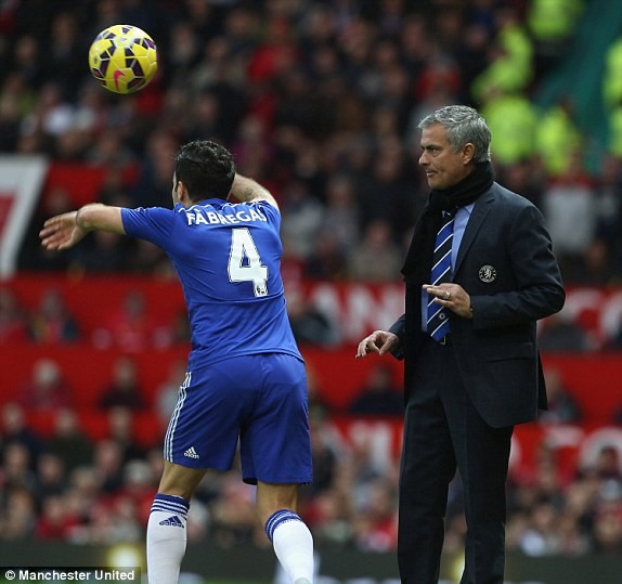 M.U vs Chelsea (1-1): Van Persie giải cứu 'Quỷ đỏ' - ảnh 7