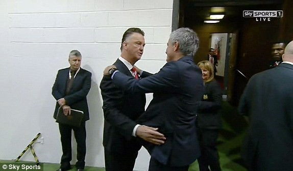 M.U vs Chelsea (1-1): Van Persie giải cứu 'Quỷ đỏ' - ảnh 12