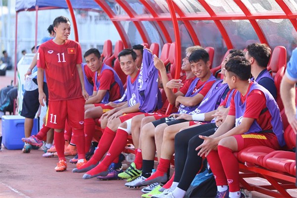 Trọng Hoàng 'nổ súng', tuyển Việt Nam hạ Malaysia - ảnh 15