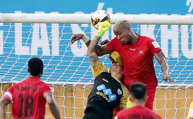 CĐV Hải Phòng vẽ lên người, lách luật cấm đến sân khách - ảnh 9