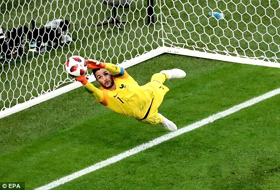 Pháp vượt qua Bỉ, vào chung kết World Cup sau 12 năm chờ đợi - ảnh 27