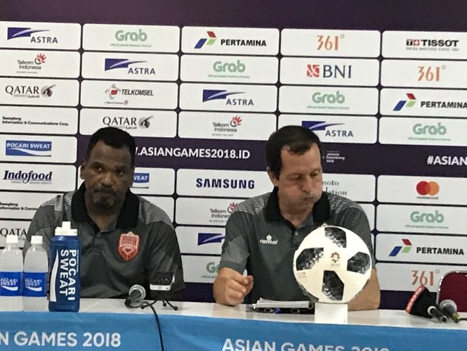Thua Olympic Việt Nam, HLV Bahrain đổ lỗi cho trọng tài - ảnh 1