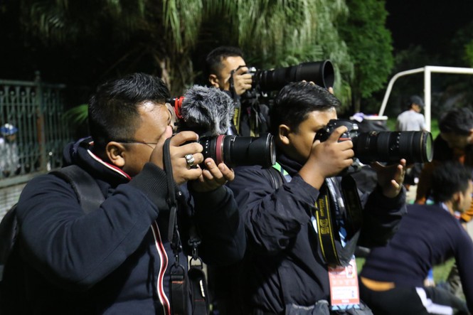 'Đột nhập' buổi tập của tuyển Malaysia ở Hà Nội trước chung kết - ảnh 11