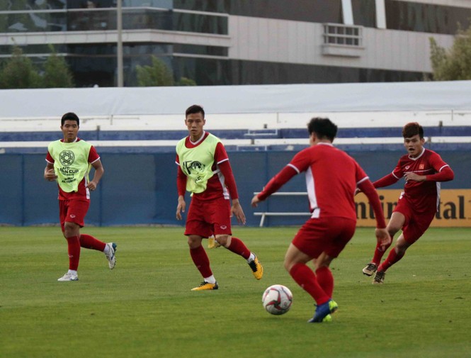 Tuyển Việt Nam không được tập ở sân đấu vòng 1/8 Asian Cup - ảnh 1