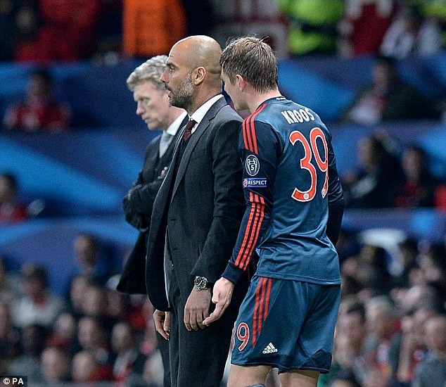 Bị thay ra, Kroos 'bật' Guardiola ngay trên sân - ảnh 1