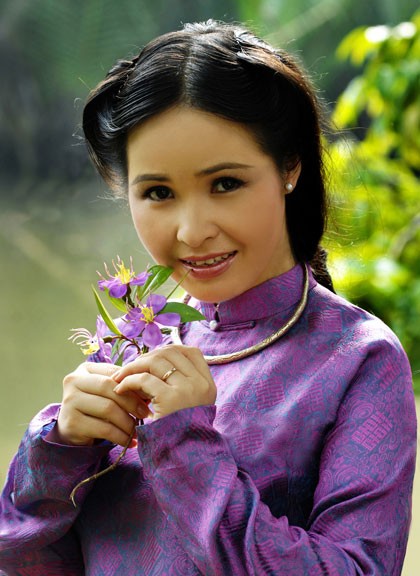 'Tôi chưa từng mặc váy cô dâu dù đã có chồng' - ảnh 2
