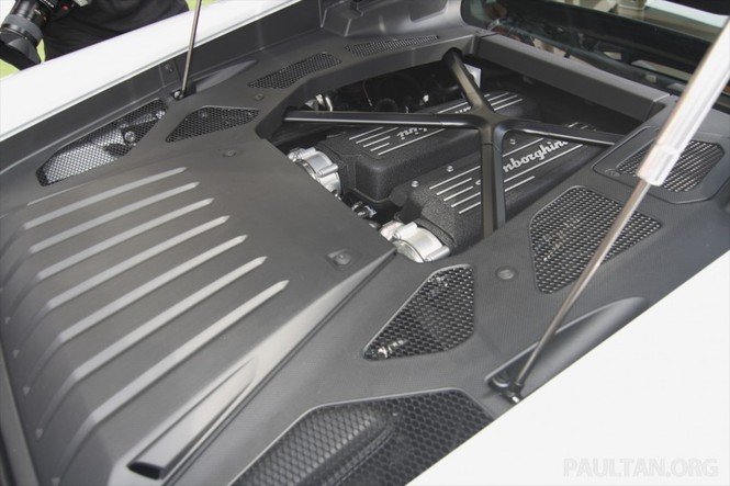 Lamborghini Huracan chính thức 'xuất trận' tại Malaysia - ảnh 8