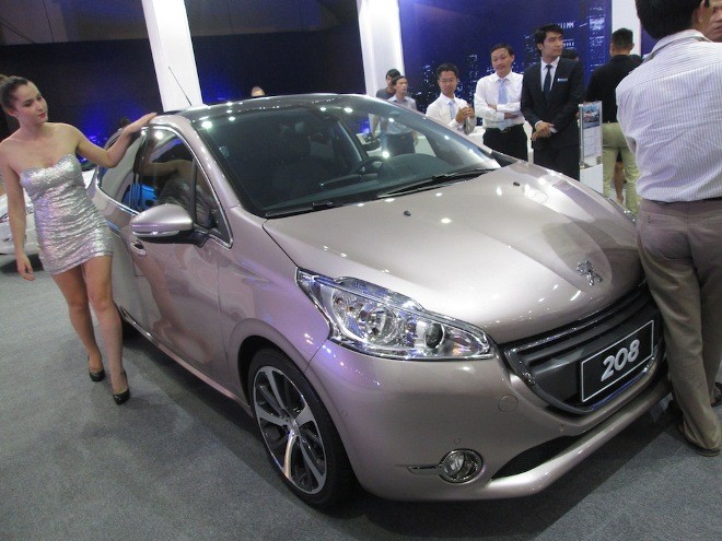 Hoa hậu Thu Thảo cùng Peugeot giới thiệu 4 xe sang trọng - ảnh 2