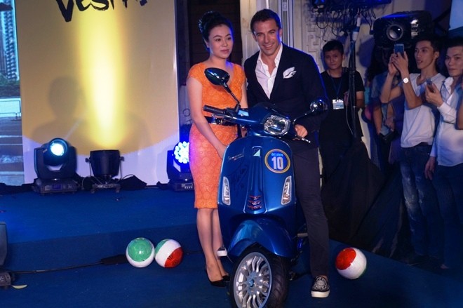 Vespa Sprint phiên bản Del Piero giá bao nhiêu? - ảnh 8