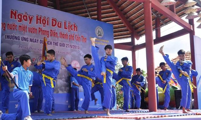 Tái hiện chợ nổi trên sông - ảnh 10