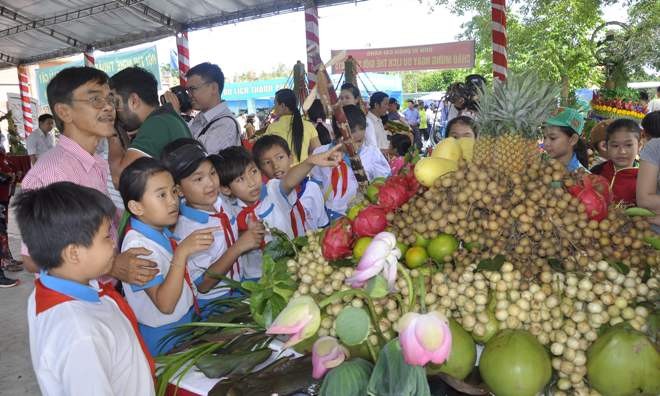Tái hiện chợ nổi trên sông - ảnh 2