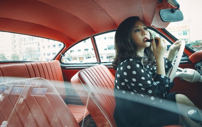 Thu Hoài sành điệu với phong cách “Quý cô thành thị” - ảnh 13