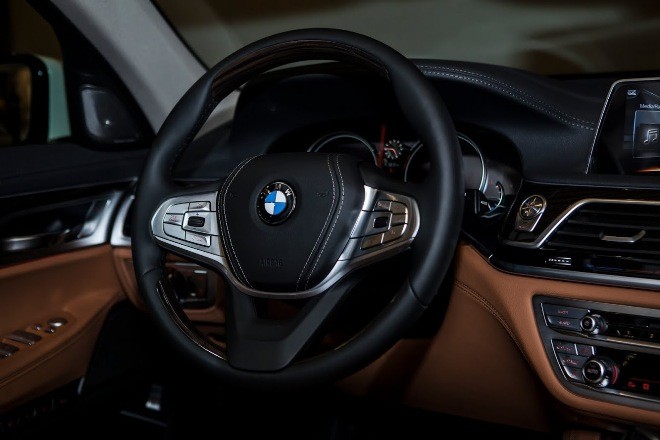 BMW 740i có phải là xe tốt nhất của BMW? - ảnh 11
