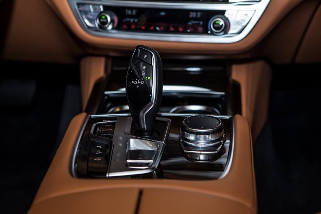 BMW 740i có phải là xe tốt nhất của BMW? - ảnh 12