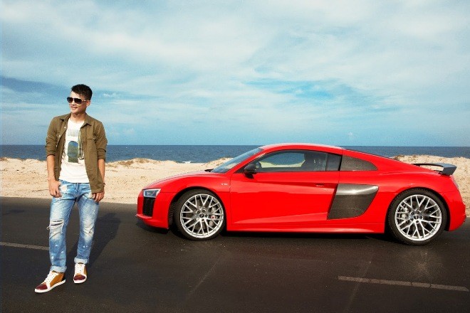 Tiền đạo Công Vinh 'đá cặp' cùng Audi R8 Coupe - ảnh 11