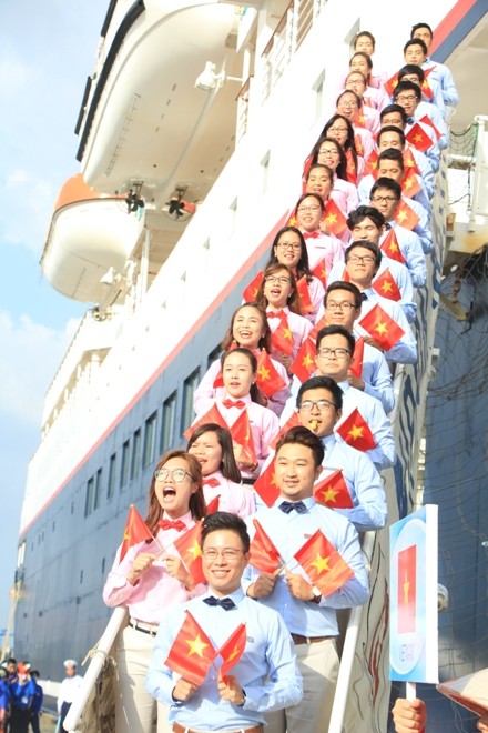 Tưng bừng chào đón các đoàn đại biểu SSEAYP 2016 đến TPHCM - ảnh 3