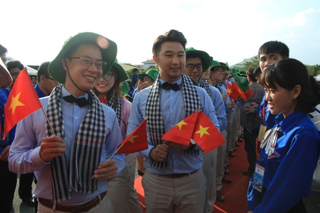 Tưng bừng chào đón các đoàn đại biểu SSEAYP 2016 đến TPHCM - ảnh 5