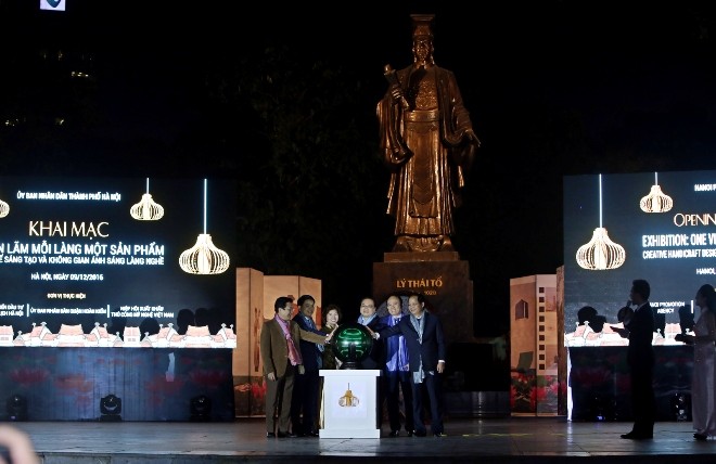 Khai mạc Triển lãm “Mỗi làng một sản phẩm 2016 - OVOP Việt Nam” - ảnh 5