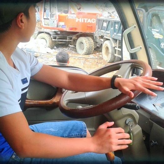 Hành trình 8 năm tìm lại cuộc đời của cậu bé 'không có mặt' - ảnh 6