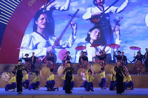 Dạ hội ‘Niềm tin son sắt’ chào mừng thành công Đại hội XII - ảnh 6