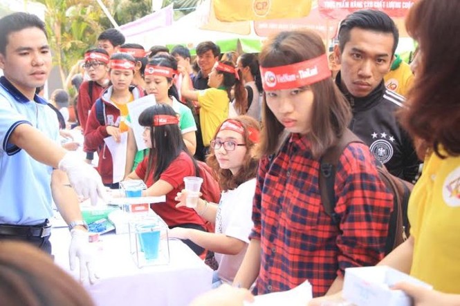 Hơn 600 bạn trẻ hiến máu, nhảy flashmob - ảnh 1