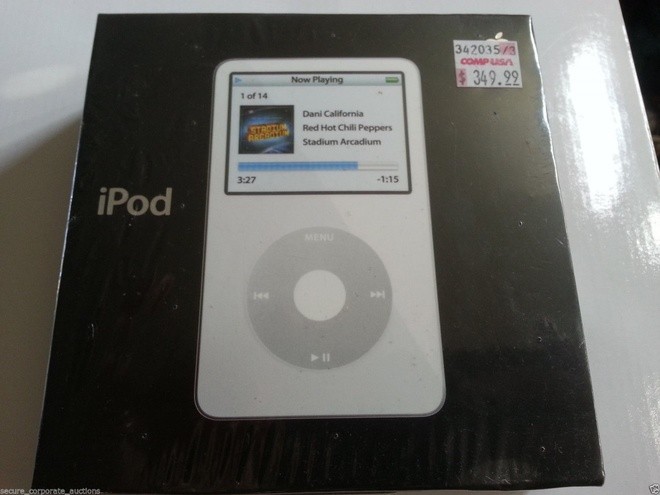 Phát sốt với iPod cổ được bán giá hàng nghìn đô - ảnh 2