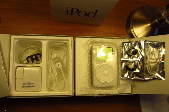 Phát sốt với iPod cổ được bán giá hàng nghìn đô - ảnh 5