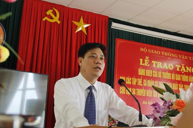Tuyên dương cá nhân, đơn vị cứu 34 ngư dân tàu cá bị đâm chìm ở Hoàng Sa - ảnh 3