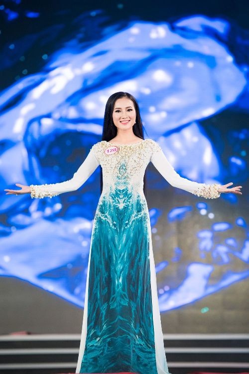 30 thí sinh hoa hậu khoe nét nền nã trong tà áo dài - ảnh 5