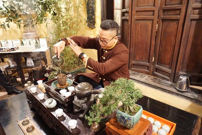Hát quan họ, múa khèn Mông, trình diễn áo dài náo nhiệt phố cổ - ảnh 10