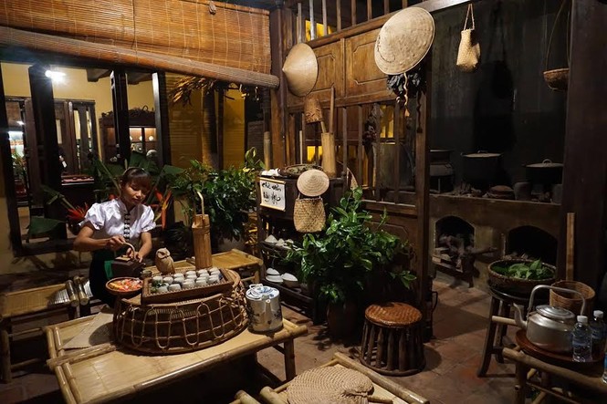 Hát quan họ, múa khèn Mông, trình diễn áo dài náo nhiệt phố cổ - ảnh 9