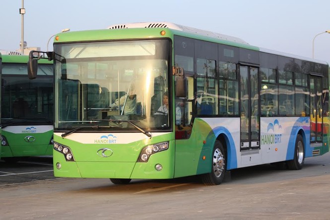 Cận cảnh dàn xe buýt nhanh BRT tiện nghi đầu tiên ở Thủ đô - ảnh 8