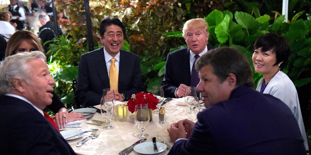 Mỹ chi tiền “khủng” bảo vệ gia đình Tổng thống Trump - ảnh 1