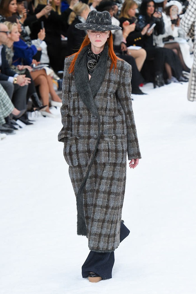 Dàn người mẫu bật khóc trong show cuối cùng của huyền thoại Karl Lagerfeld - ảnh 8