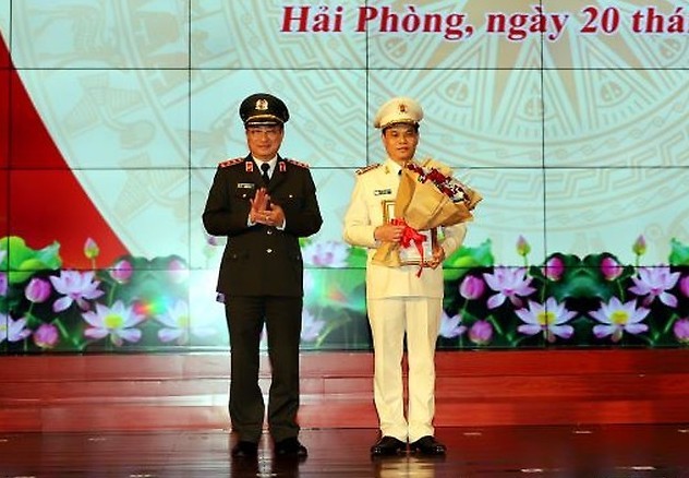 Công bố các quyết định nhân sự của Bộ trưởng Công an - ảnh 3
