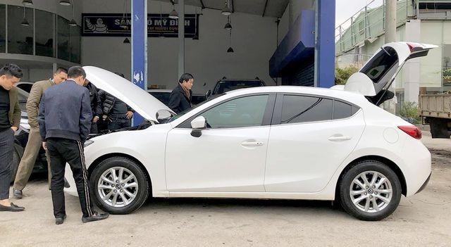 Ô tô cũ nín thở nhìn xe mới liên tiếp giảm giá - ảnh 2