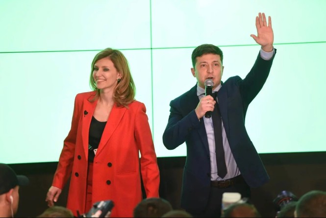 ‘Bóng hồng’ 16 năm bên cạnh danh hài vừa đắc cử Tổng thống Ukraine - ảnh 4