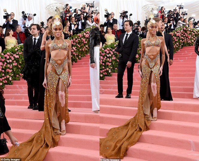 Loạt mỹ nhân chuộng mốt không nội y, xuyên thấu gây 'náo loạn' Met Gala 2019 - ảnh 3
