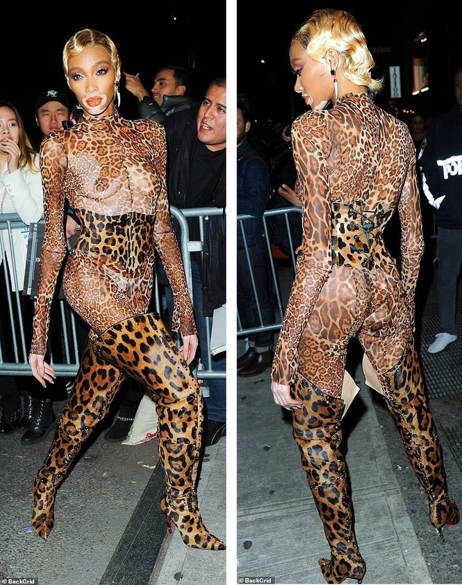 Loạt mỹ nhân chuộng mốt không nội y, xuyên thấu gây 'náo loạn' Met Gala 2019 - ảnh 4