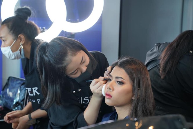 Chuyên gia trang điểm 12 tuổi tự tậu ‘xế sang’ hơn 4 tỷ mừng sinh nhật - ảnh 2