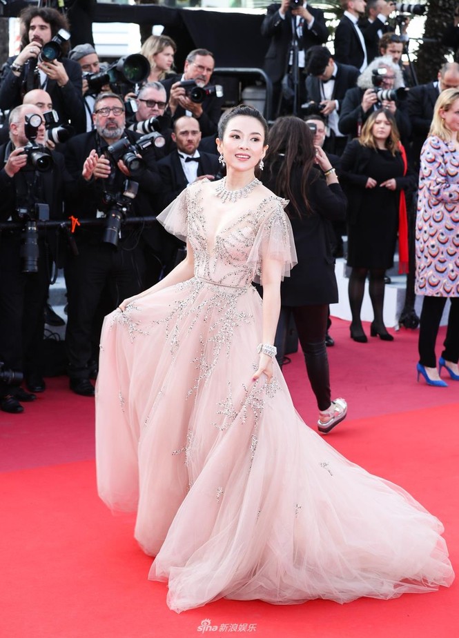 Cannes 2019 ngày cuối chưa hết sốc: Michael Jackson 'sống lại', nhiều 'thảm hoạ' - ảnh 13