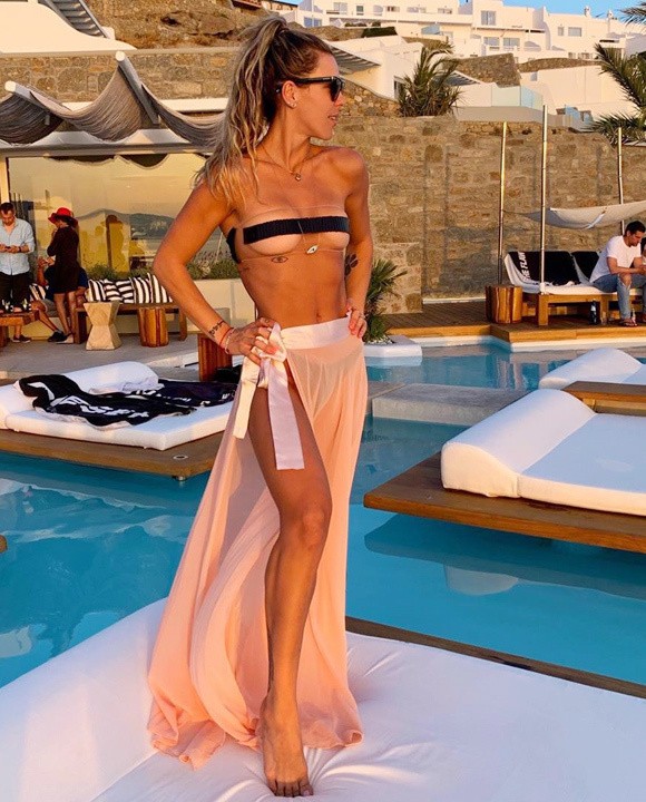 ‘Choáng’ bộ bikini trong suốt không đủ che ngực giá gần 14 triệu - ảnh 3