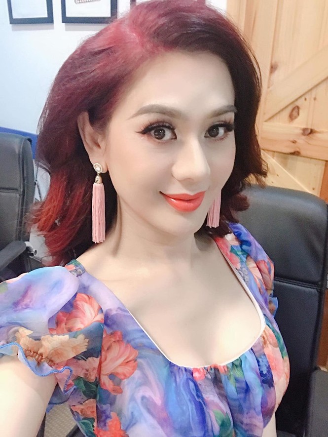 Lâm Khánh Chi gây sốc với gương mặt nhăn nheo, chi chít sần sùi - ảnh 5