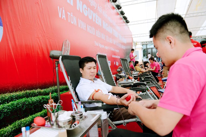 Đông đảo các bạn trẻ tham gia ngày hội 'Thái Nguyên ngàn trái tim hồng' - ảnh 7