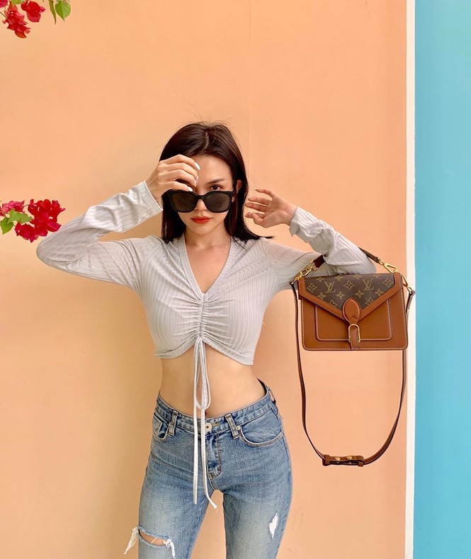 Sao 'Căn hộ 69' khoe body sexy không thể rời mắt - ảnh 5