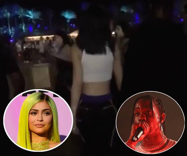 Kylie Jenner khoả thân ôm bạn trai dưới tán cây gây ‘bão’ mạng - ảnh 2